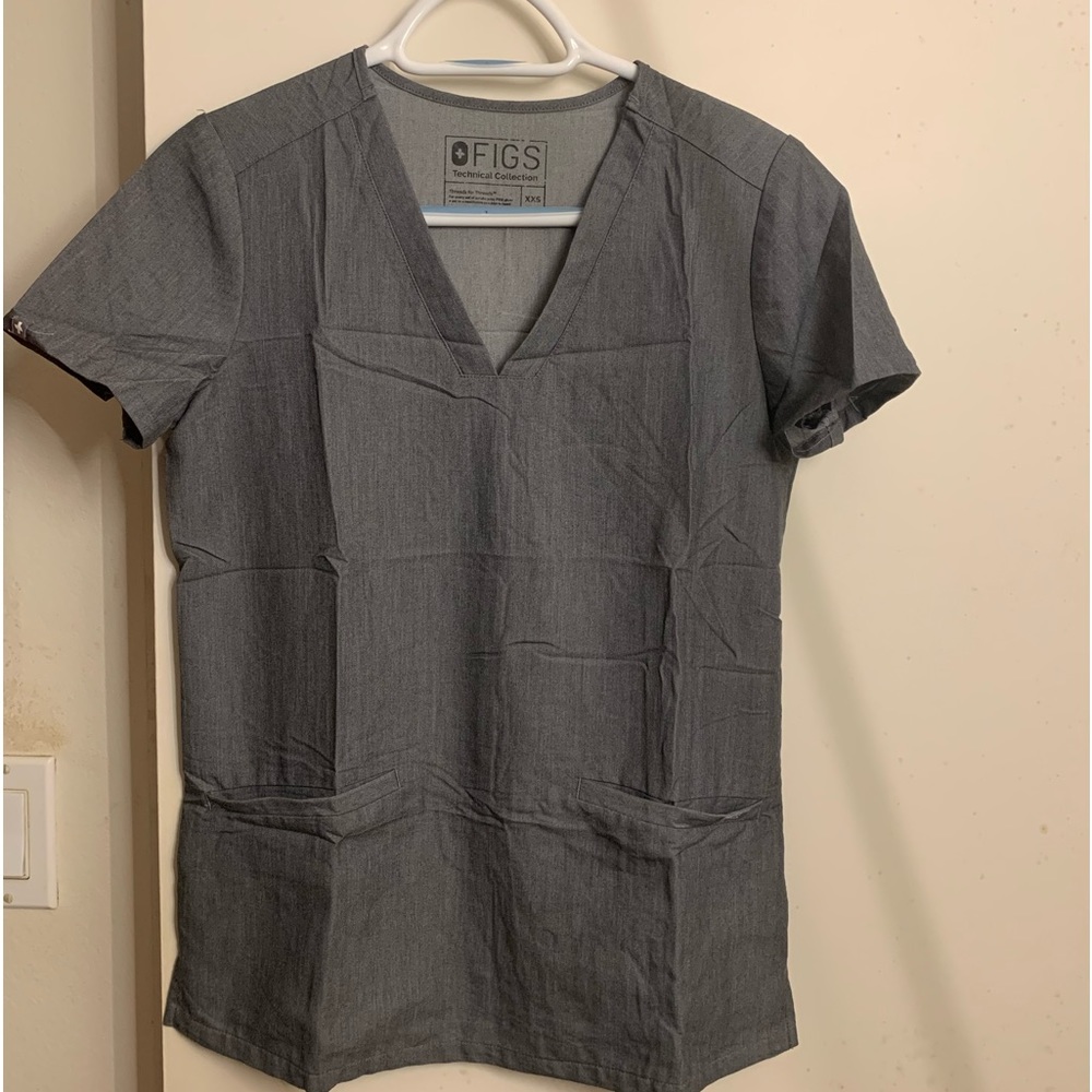 FIGS Scrub Top